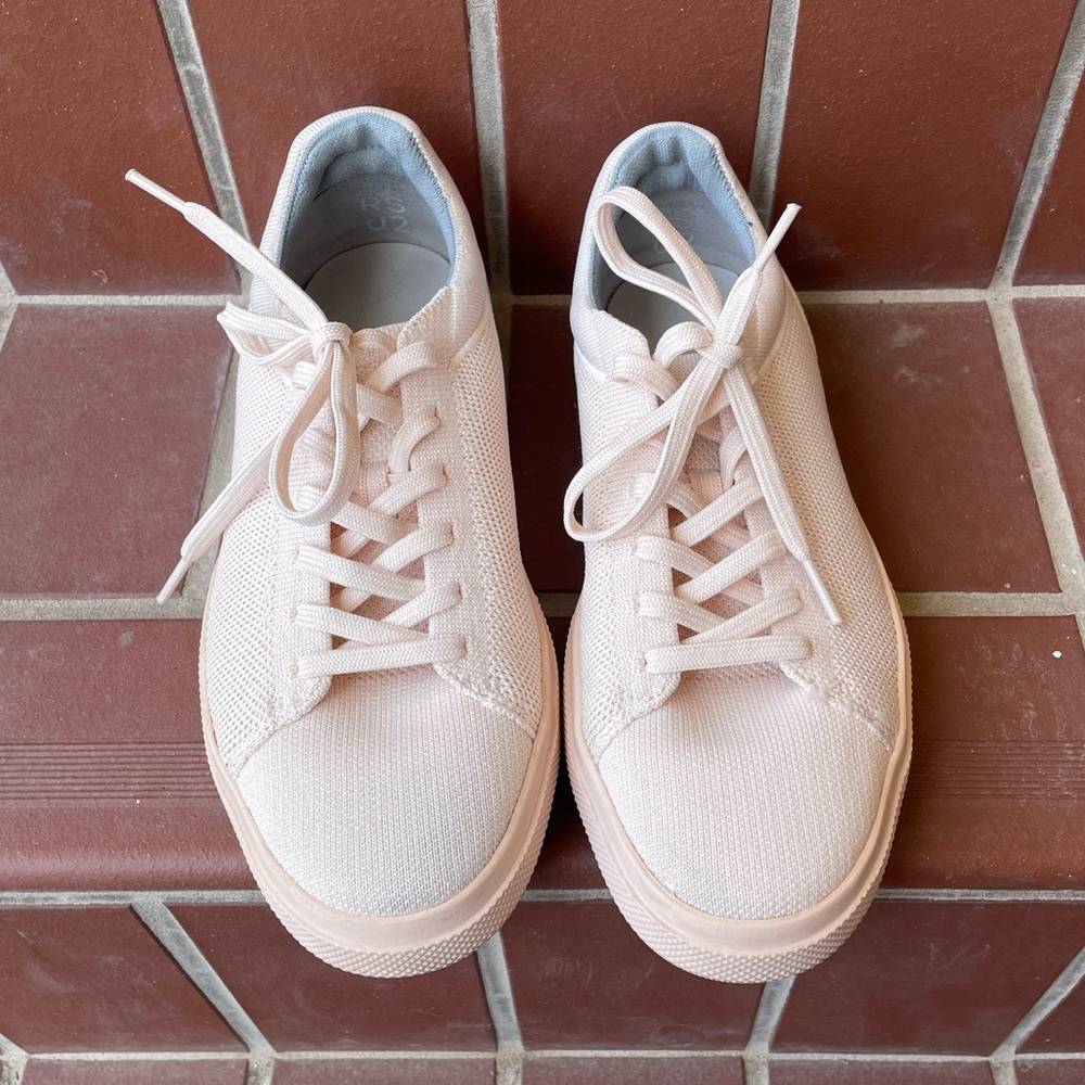 Rothy’s RS02 Sneaker, Unisex, Pink, Women’s 9, Men’s 7.5